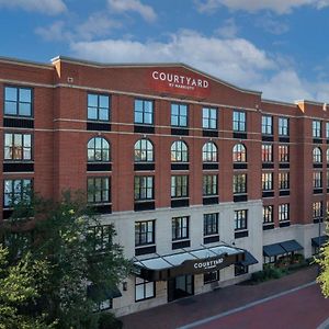 Courtyard By Marriott Savannah Downtown - Historic District